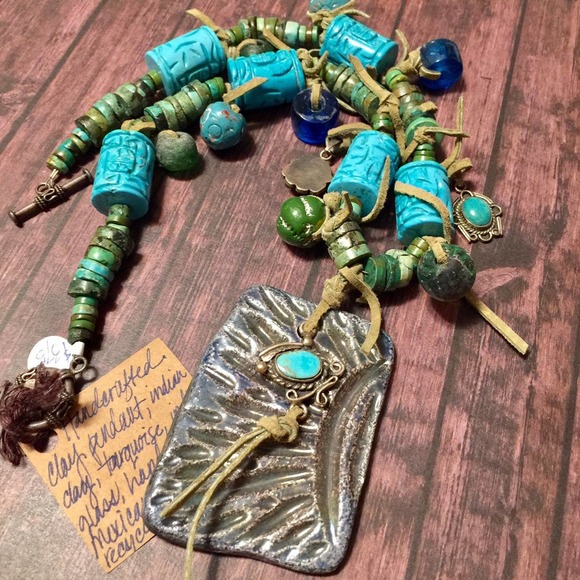 Handmade chunky stone boho statement necklace - Picture 8 of 10